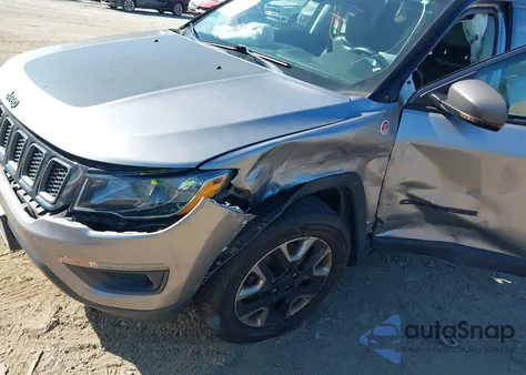2018 Jeep Compass Trailhawk 4X4 from USA, damaged, VIN 3C4NJDDB8JT341673